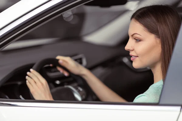 Kandıra Korsan Taksi profesyonel ve güler yüzlü şoför hizmeti.